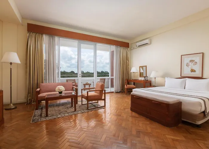Inya Lake Hotel Yangon