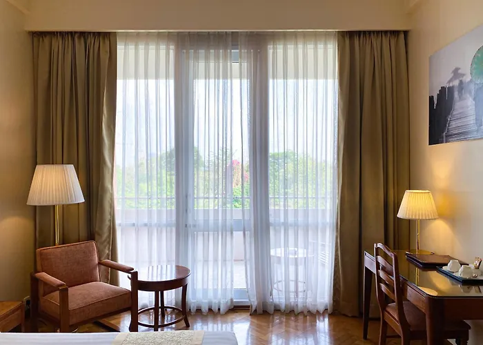 Inya Lake Hotel Yangon