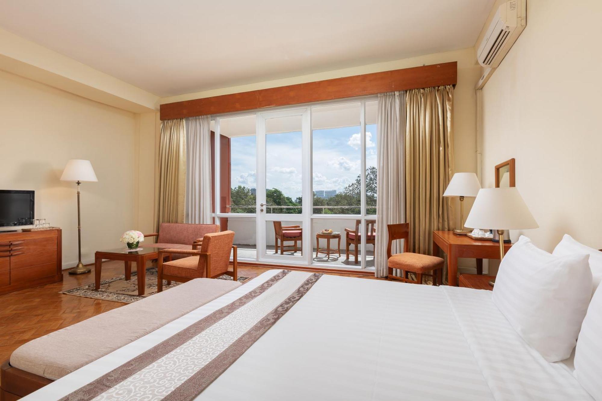 Inya 4* Yangon