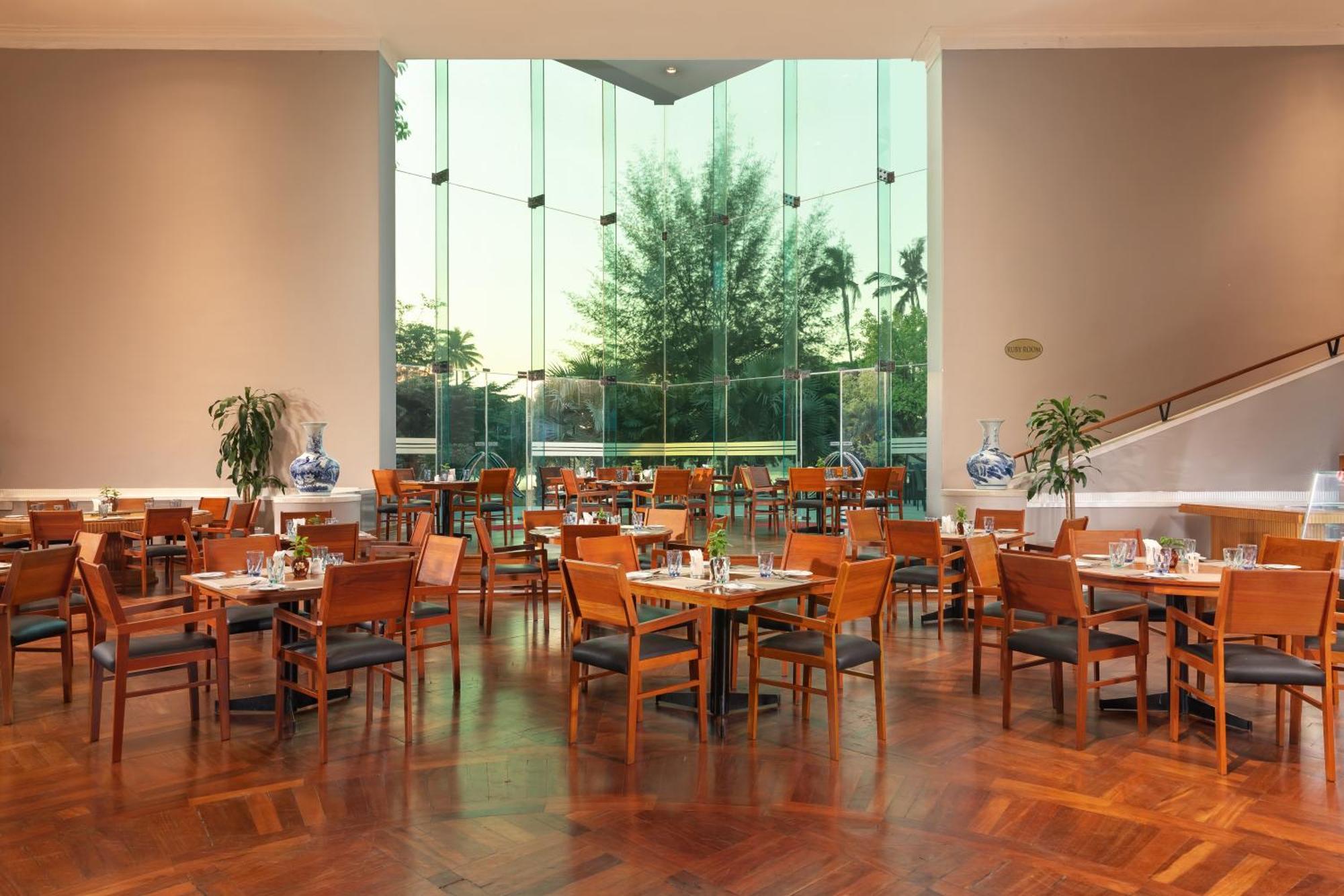 Hotel Inya Yangon